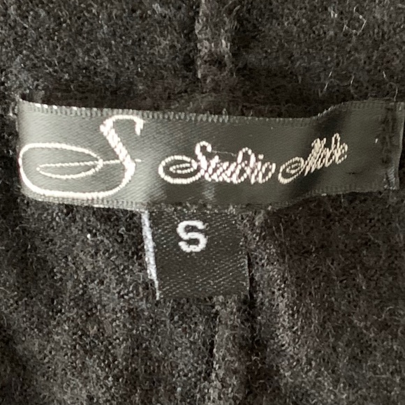 Black cardigans - Picture 3 of 3